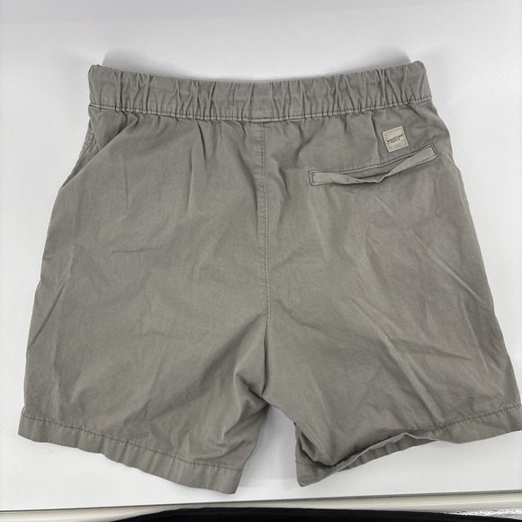 American Eagle 5.5" Flex Lived-In Trekker Shorts Men's S Gray Chino Everyday - Picture 6 of 7